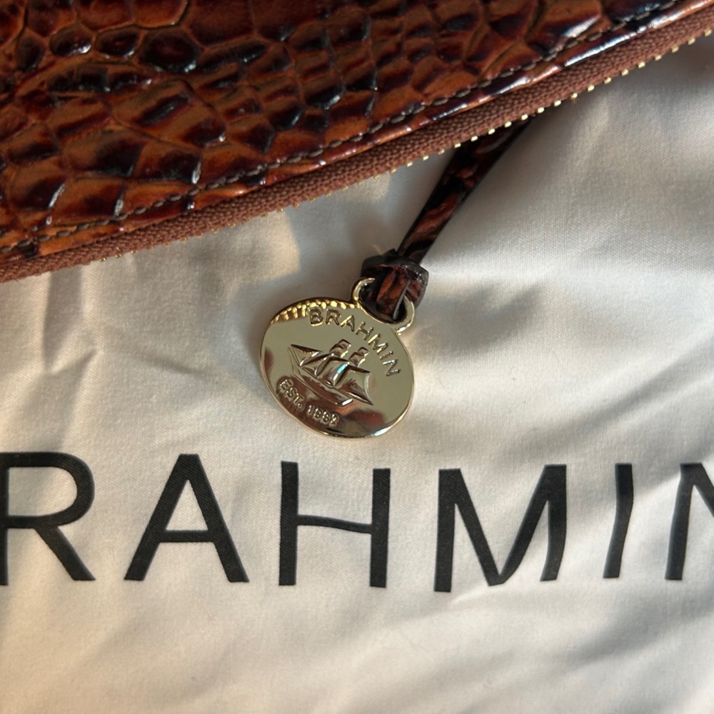CLASSIC Authentic Brahmin handbag. Excellent condition. Documentation.